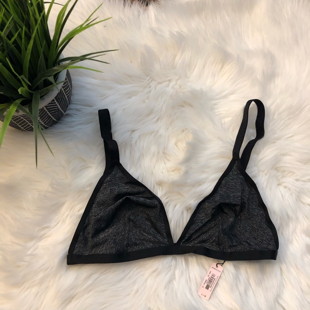 NWT Victoria’s Secret bralette size L